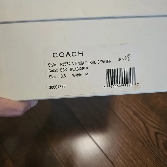 Coach Pumps - Picture 2 of 7